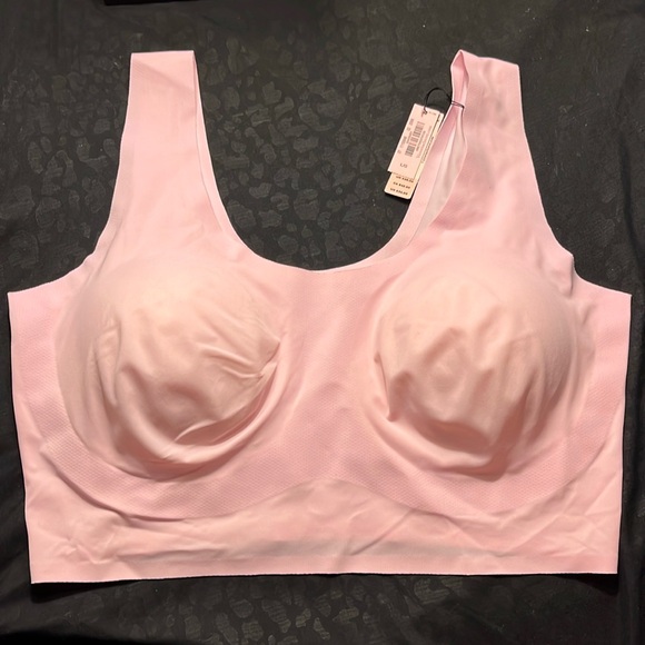 Victoria's Secret Other - NWT Victoria’s Secret Pink Sports Bra Large